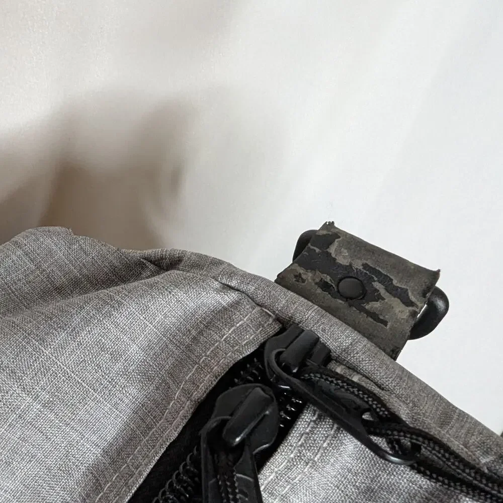 Jansport Heather Gray Duffle Bag Men's Gym Workout Travel Weekender Luggage